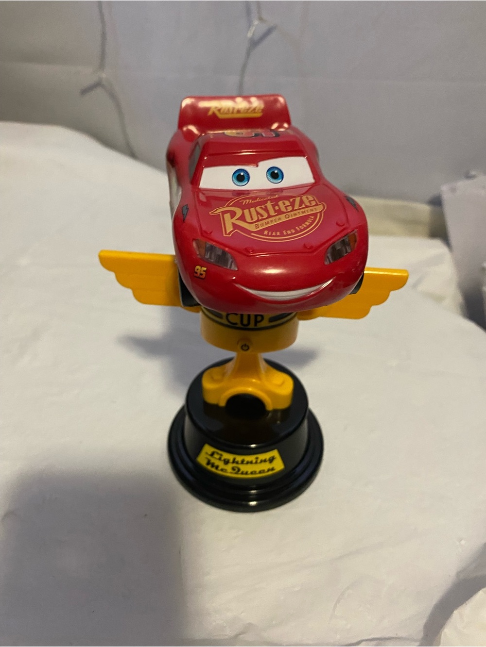Lightning McQueen Red Toy Trophy Car